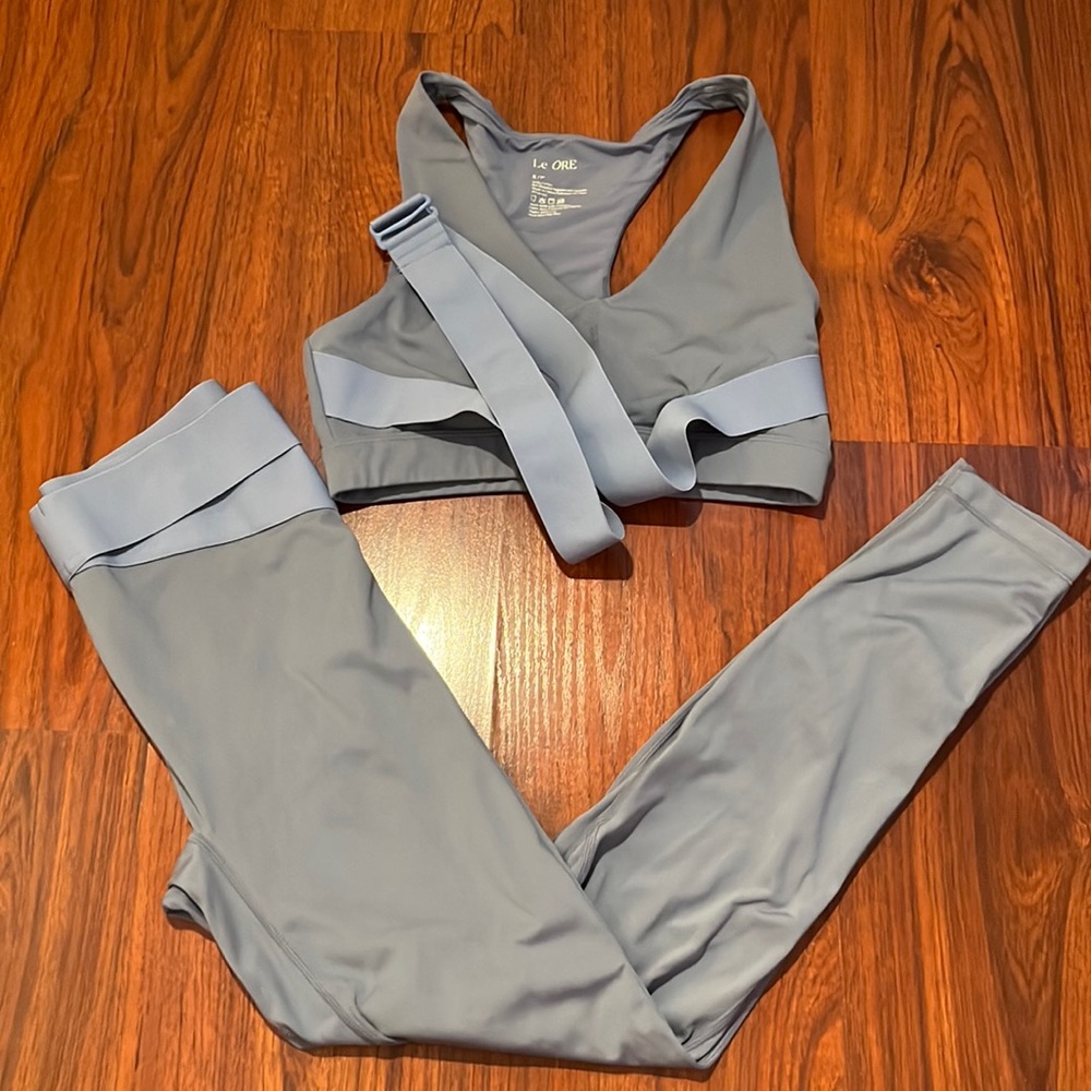 Workout Set - Picture 1 of 8